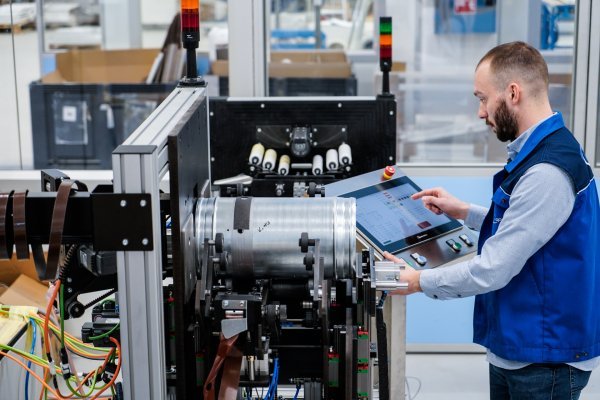 Apsolutno najveći pad zaposlenosti pretrpjela je prerađivačka industrija