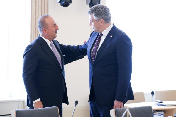 Premijer Plenković primio je ministra vanjskih poslova Republike Turske Mevluta Cavusoglua