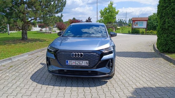 Audi Q4 Sportback 50 e-tron quattro S line