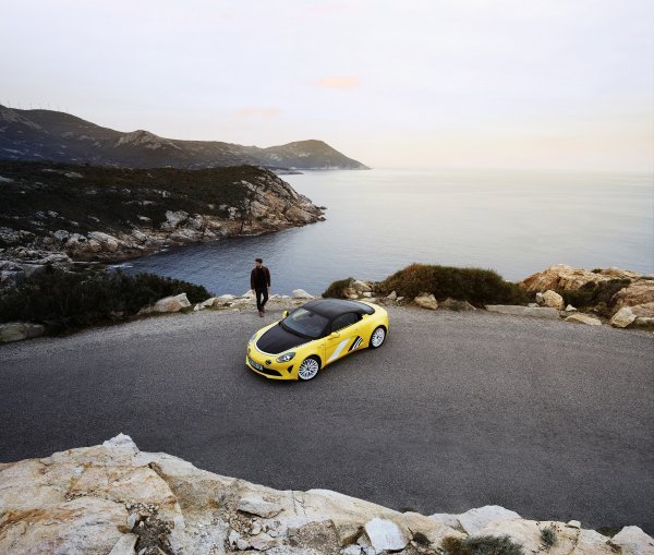 Alpine predstavio A110 Tour de Corse 75: posebno izdanje u čast legendarne reli utrke