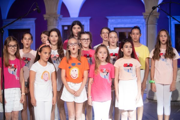 Predstava 'Napokon orkestar'