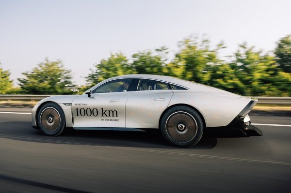 Mercedes-Benz Vision EQXX srušio vlastiti rekord i prešao 1202 km s jednim punjenjem