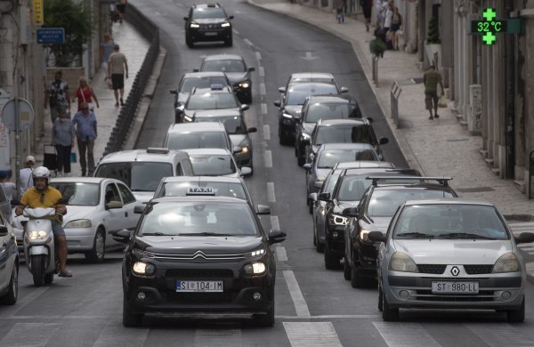 Trajektna luka Split