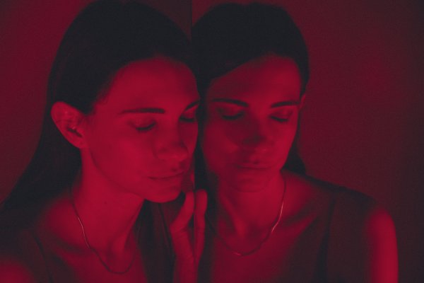 Sara Renar u objektivu Marine Uzelac