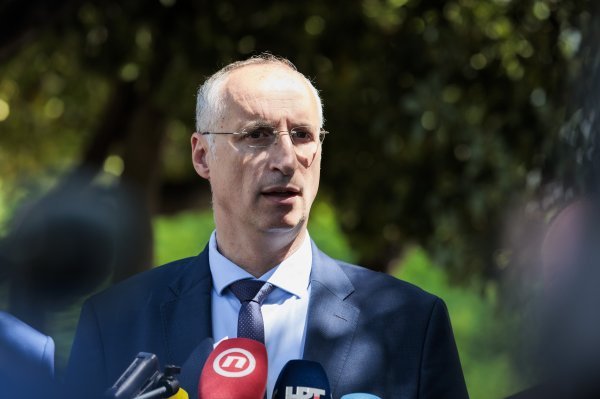 Ivica Puljak sa suradnicima održao konferenciju za medije