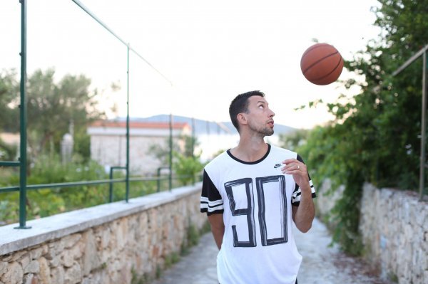U Split se vratio iz ljubavi prema košarci i svom prvom klubu, a želio je i živjeti u rodnom gradu i da mu djeca odrastaju u njemu