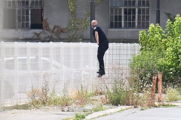 Pravosudni policajac u potjeri za bjeguncem
