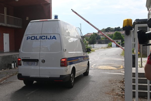 Privođenje Tomislava Tolušića na ispitivanje