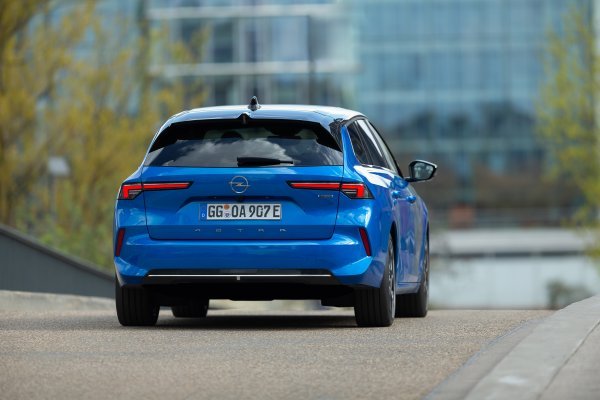 Opel Astra Sports Tourer PHEV