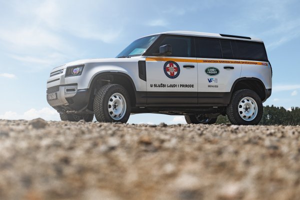 HGSS unaprijedilo i proširilo suradnju s Land Roverom: Na testu novi Defender 110 Hard Top
