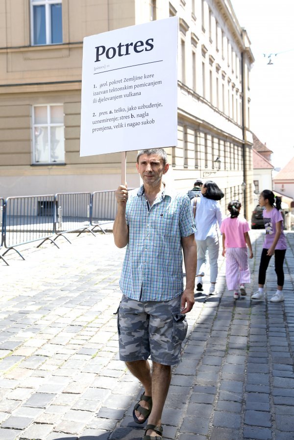 'Čovjek je po svojoj prirodi sebično biće. Biologija nas uvjetuje da pojedemo drugoga, da prevarimo drugoga, možda i da ubijemo drugoga, a odvojena je činjenica na koji će način društvo urediti tu vrstu našeg nagnuća a da to ne stvori jedan potpuni rat svih protiv sviju'