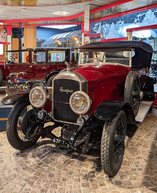 Alexandre Millerand vozio je Peugeot Type 156 iz 1921.