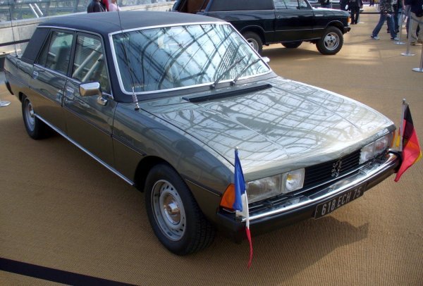 Peugeot 604 Valéryja Giscarda d'Estainga iz 1975.