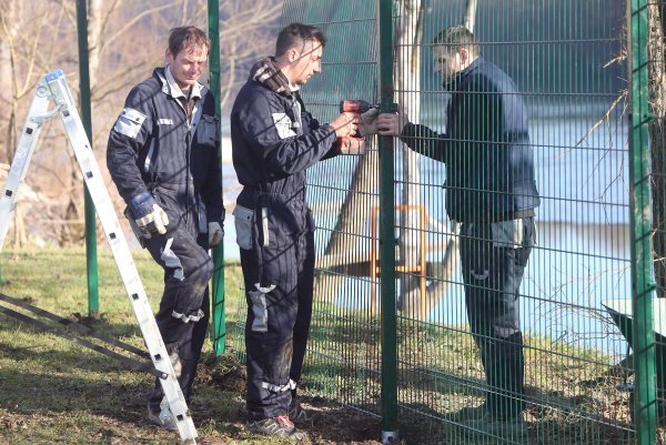 Ograda na slovensko-hrvatskoj granici
