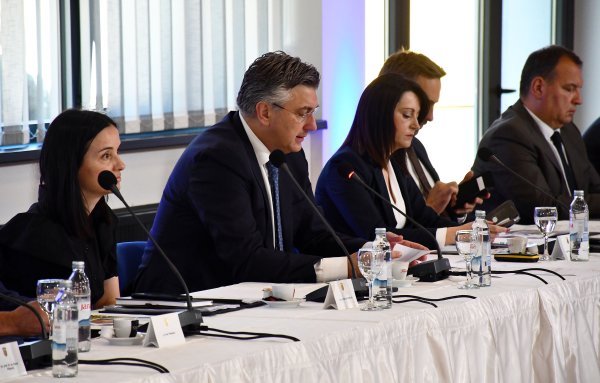 13. sjednica Savjeta za Slavoniju, Baranju i Srijem u Okučanima