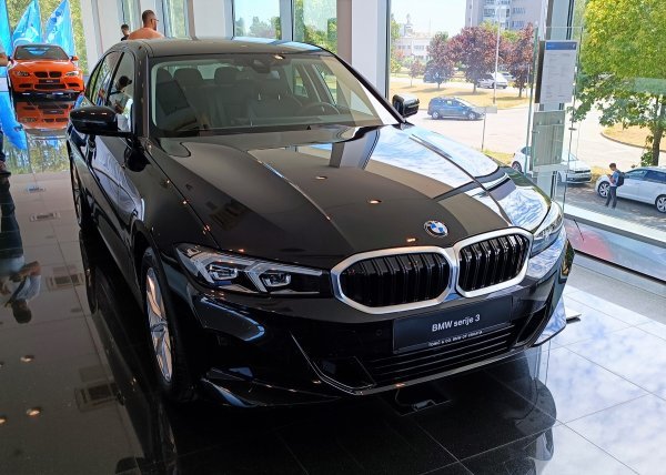 Redizajnirana i digitalno osvježena BMW serija 3