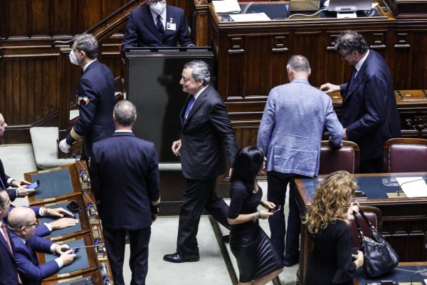 Mario Draghi predao ostavku