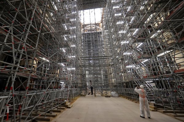 Obnova katedrale Notre Dame