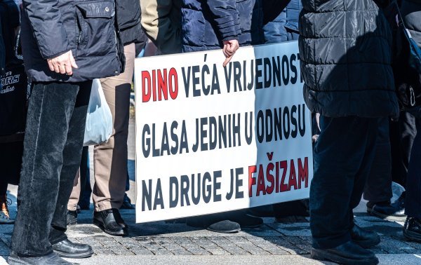 Prosvjed protiv izmjena izbornog zakona BiH iz veljače ove godine