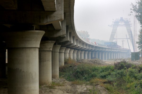 Most na Dravi u sklopu autoceste A5