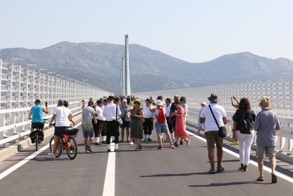 Pelješki most otvoren je za pješake