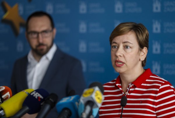 Redovitu konferenciju održali su zagrebački gradonačelnik Tomašević i zamjenica Dolenec