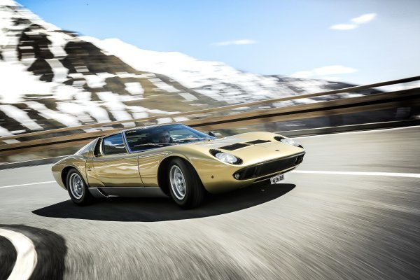 Ferruccio Lamborghini primljen je u automobilsku Kuću slavnih: Lamborghini Miura