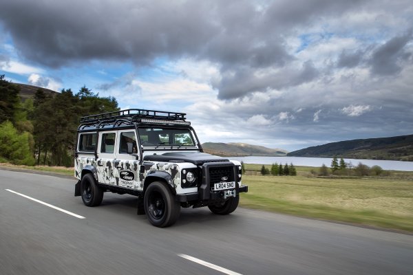 Land Rover Classic Defender Works V8 Trophy II