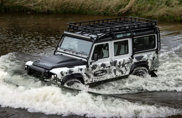 Land Rover Classic Defender Works V8 Trophy II