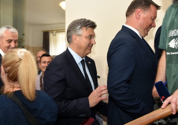 Potpisivanje Ugovora za radove na projektu pruge na dionici Hrvatski Leskovac -Karlovac