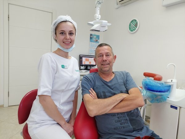 Naš dopisnik kod zubara u Minsku