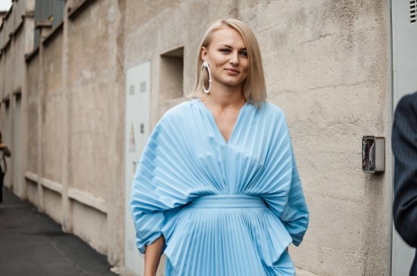 Cerulean plava u stajlinzima street style zvijezdi