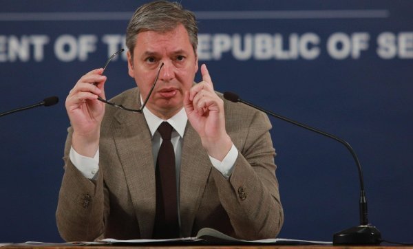 Aleksandar Vučić drži presicu o stanju na Kosovu