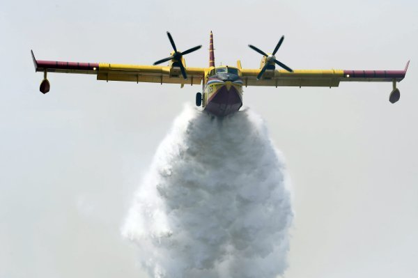 Veliki šumski požar između Vodica i Jadrije
