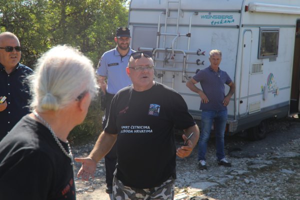 Autohtona Hrvatska Stranka Prava pokušava zaustaviti komemoraciju SNV-a