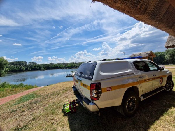 Spašavanje muškarca u Kopačkom ritu