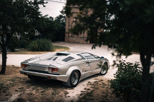 Lamborghini Countach