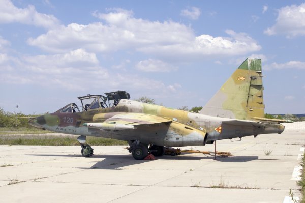 Makedonski Su-25
