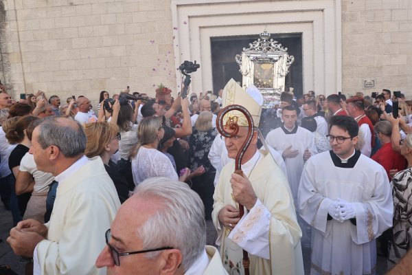 Procesija u Sinju