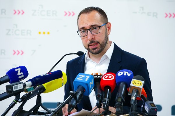 Konferencija za novinare Tomislava Tomaševića