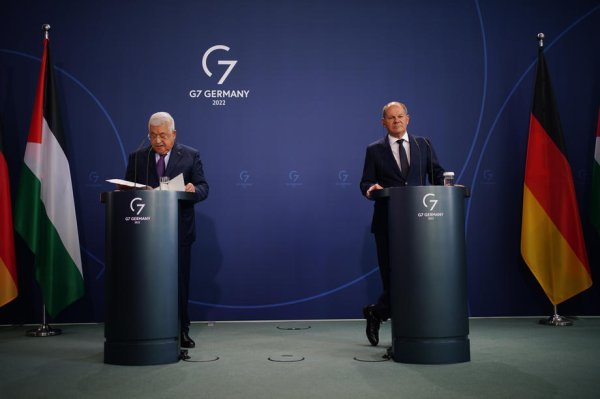 Mahmud Abas i Olaf Scholz