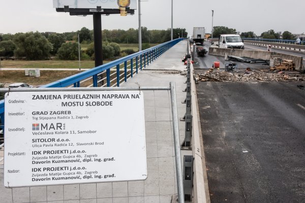 Radovi na mostu Slobode