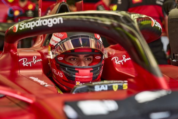 HALO sustav kokpita za zaštitu glave vozača na Ferrari F1 bolidu 