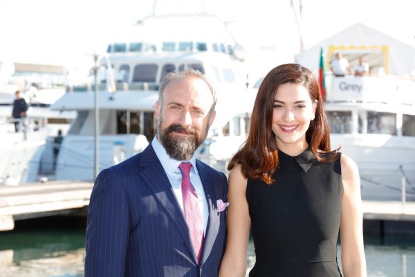 Berguzar Korel i Halit Ergenç