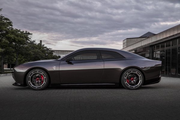 Dodge Charger Daytona SRT koncept