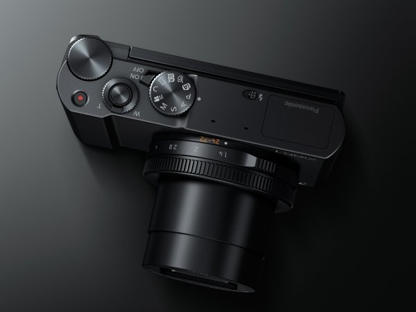 LUMIX LX15 Panasonic