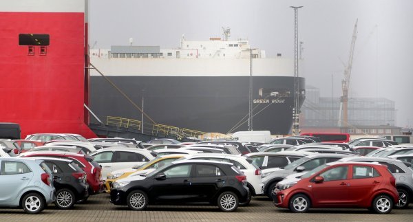 Popularnost boja automobila može varirati u različitim zemljama - nijanse koje su obožavane u SAD-u ne moraju nužno biti popularne u Njemačkoj, Španjolskoj ili Meksiku