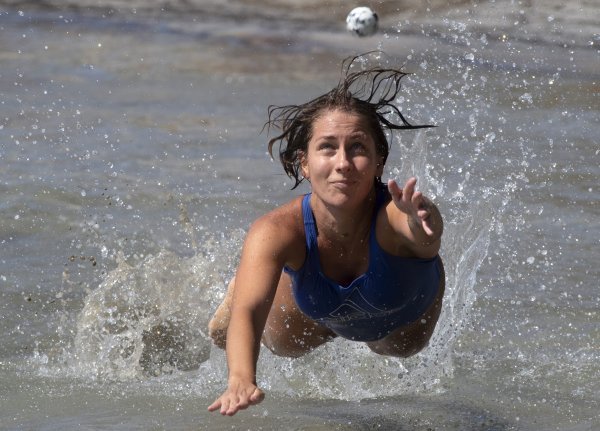 Picigin na plaži Bačvice