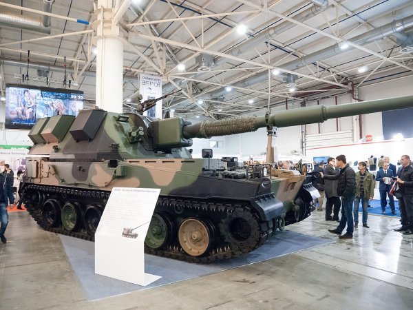 Poljski Krab preuzeo je podvozje od K9 - Wikimedia - VoidWanderer