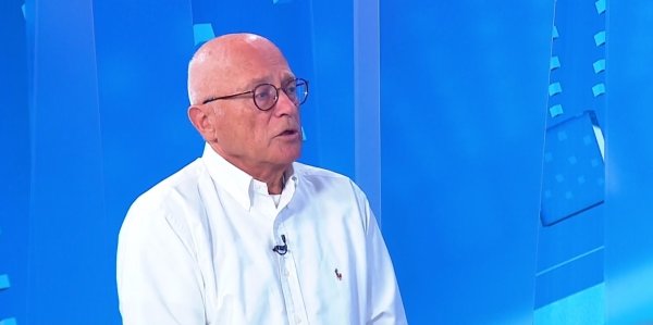 Davor Štern smatra da SAD kontrolom naftnih tokova želi usporiti Kinu